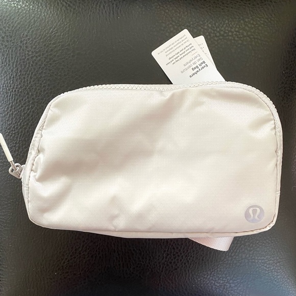 lululemon athletica Bags Lululemon Original Everywhere Belt Bag White Opal Original Strap